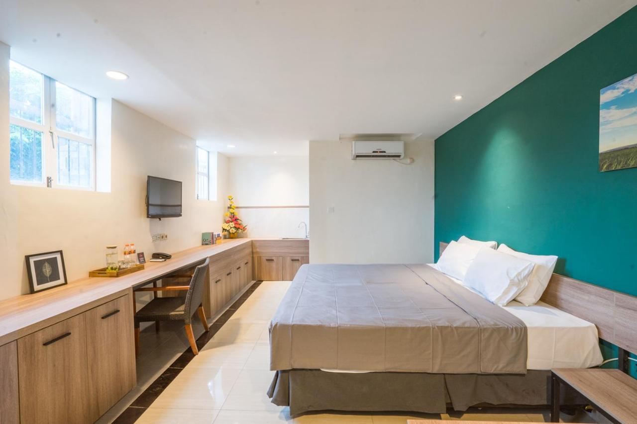 Life Puri Hotel Surabaya Gubeng Eksteriør bilde
