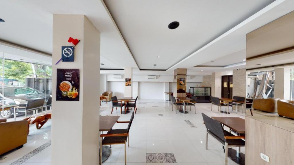 Life Puri Hotel Surabaya Gubeng Eksteriør bilde