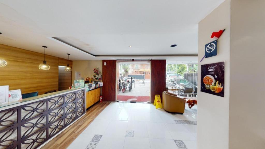 Life Puri Hotel Surabaya Gubeng Eksteriør bilde