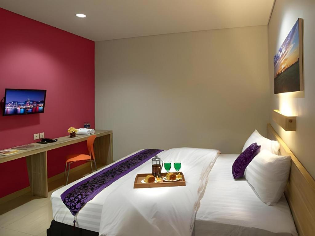 Life Puri Hotel Surabaya Gubeng Eksteriør bilde