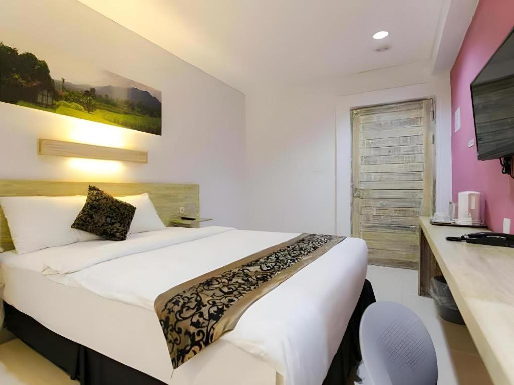 Life Puri Hotel Surabaya Gubeng Eksteriør bilde