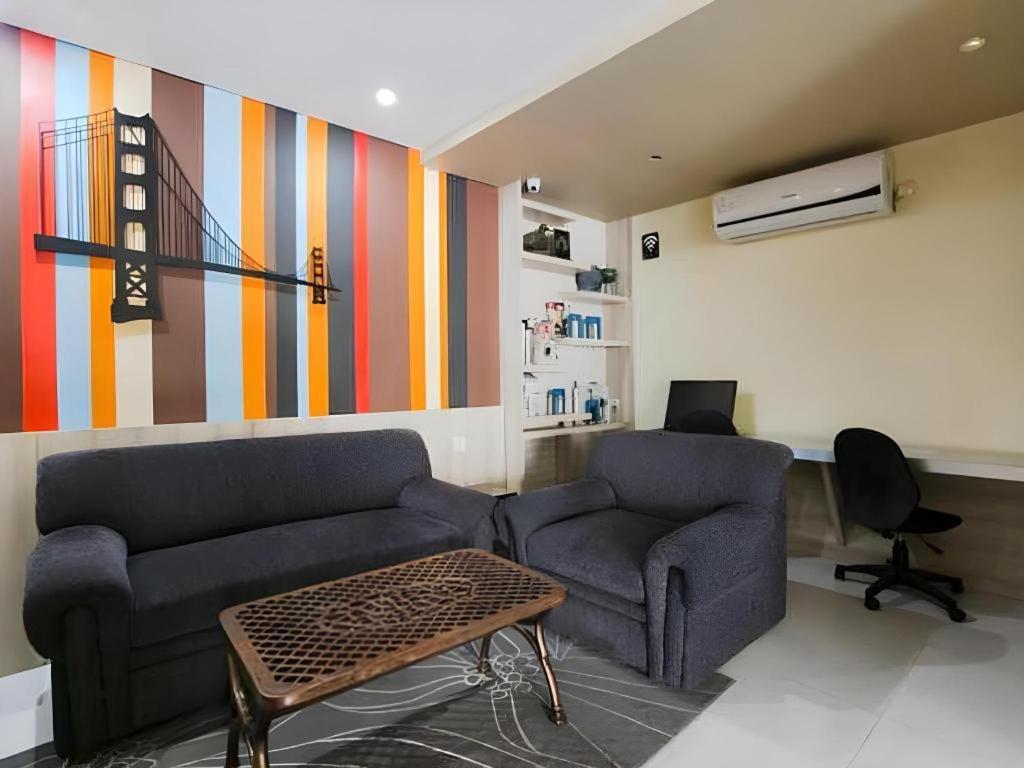 Life Puri Hotel Surabaya Gubeng Eksteriør bilde