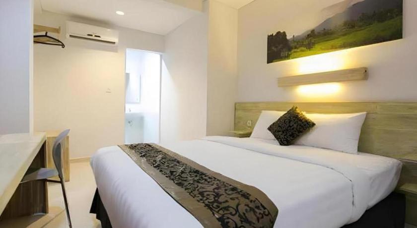 Life Puri Hotel Surabaya Gubeng Eksteriør bilde